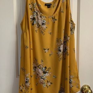 Torrid sleeveless blouse size 1. Yellow with flowers.